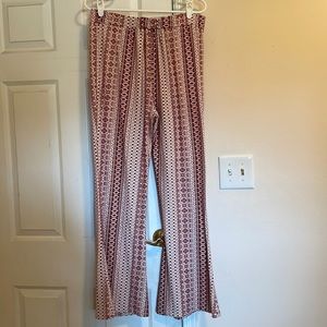 Fashion nova red and white print yoga pants